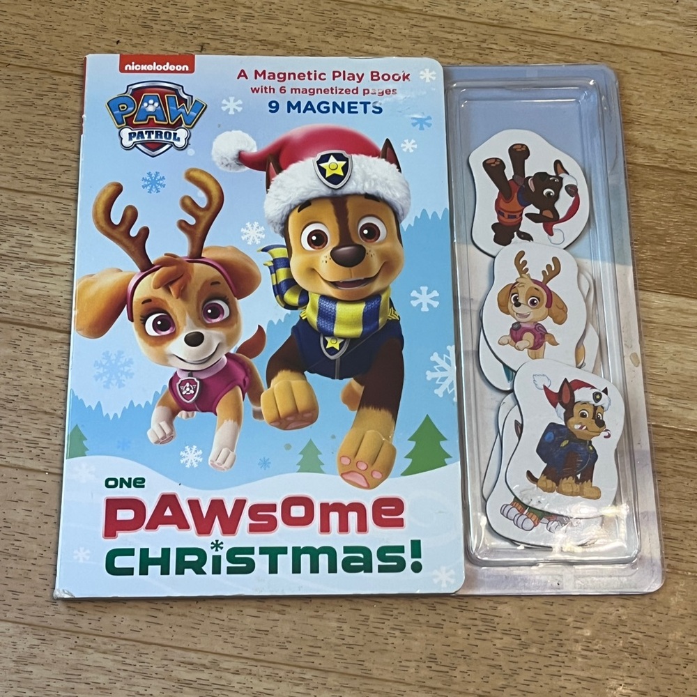 PAW Patrol “One PAWsome Christmas!” Magnetic Play Book
